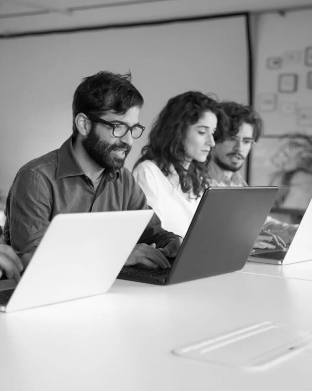 startup-team-collaborating-2